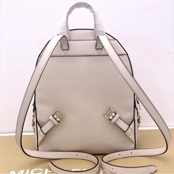 Michael Kors Jaycee Medium
Pebbled Leather Backpack Light
Cream - Picture 15 of 15